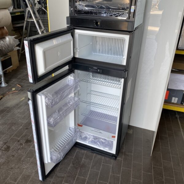 Dometic RMDT 10.5 X Absorberkühlschrank mit Backofen