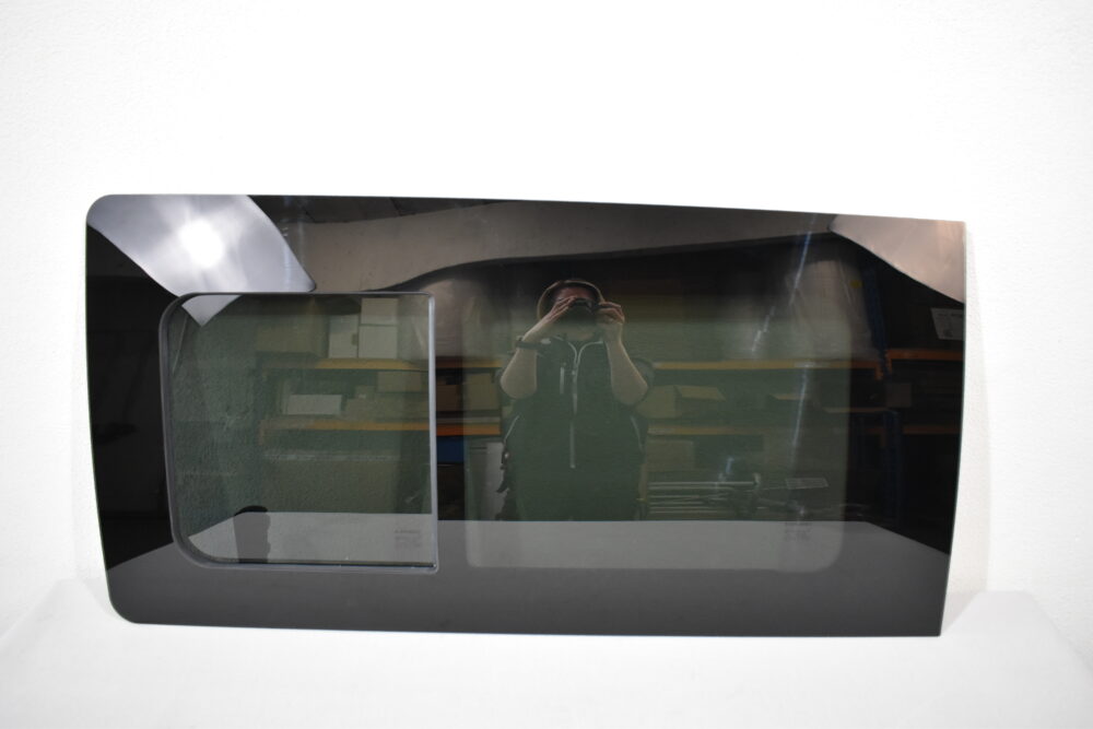 Carbest Getöntes Glasfenster Mercedes Benz Vito 1100x570mm Art.-Nr.: 31596