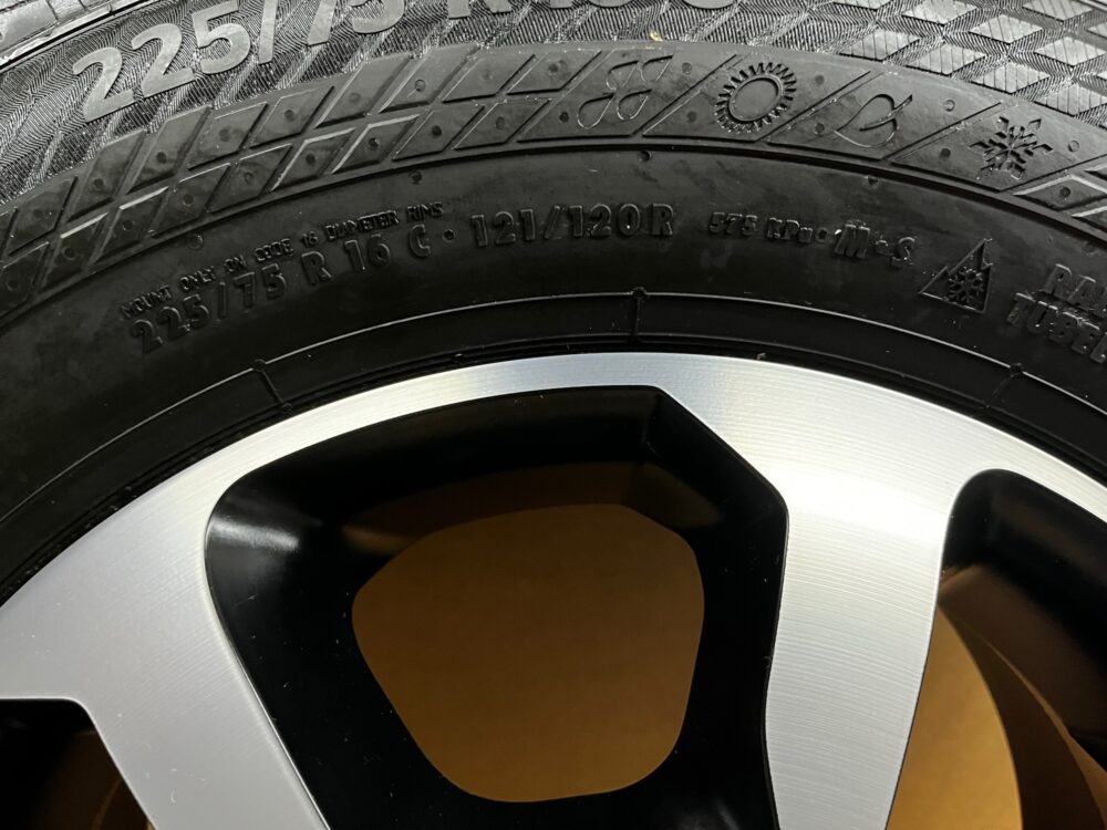 Continental VanContact 4 Season 4 Kompletträder 225/75 R16C