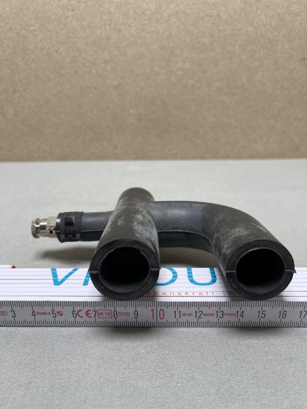 Häfele Verbinder Y Alde EPDM 13cm x 14cm