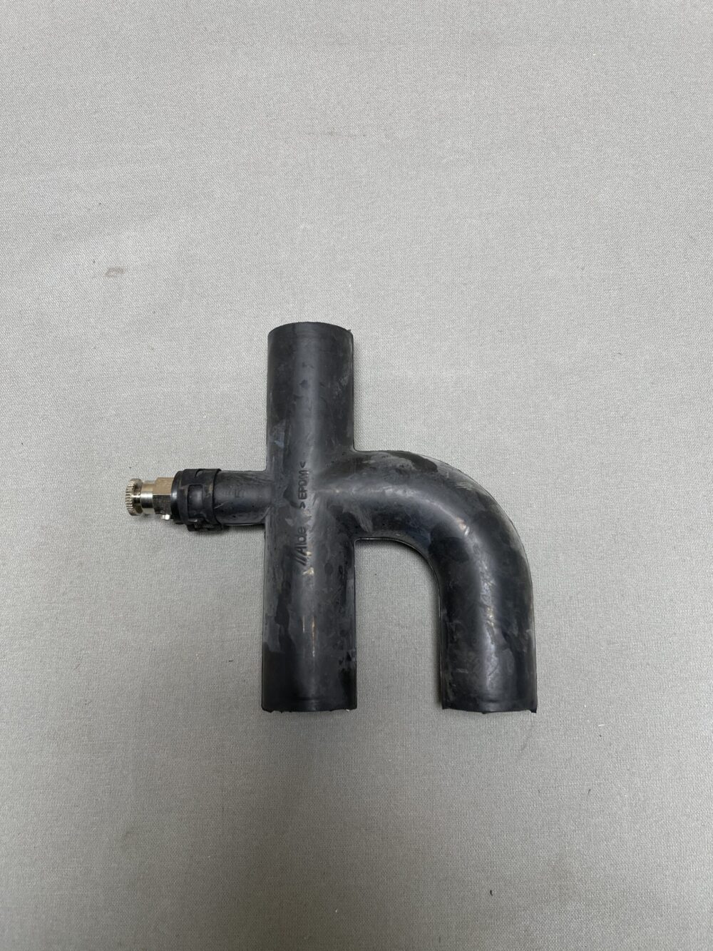 Häfele Verbinder Y Alde EPDM 13cm x 14cm