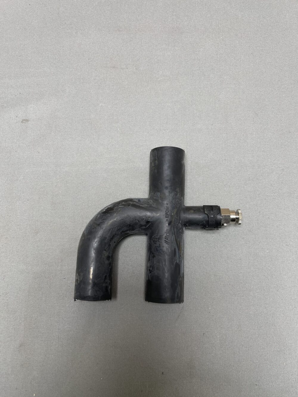 Häfele Verbinder Y Alde EPDM 13cm x 14cm