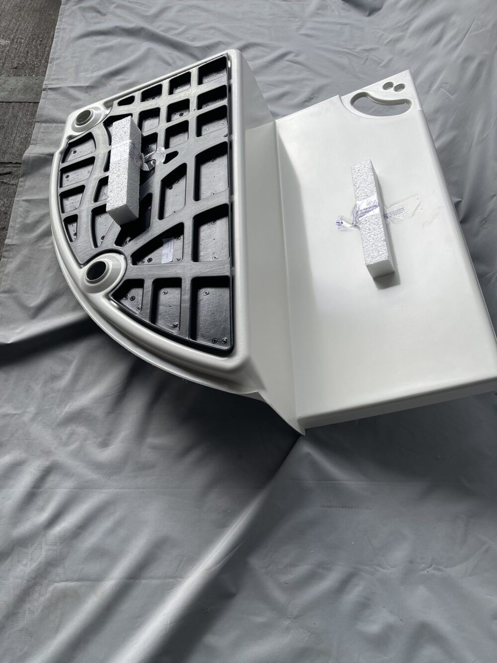 Kronauer Duschwanne 780 x 796 mm CRE/PMMA