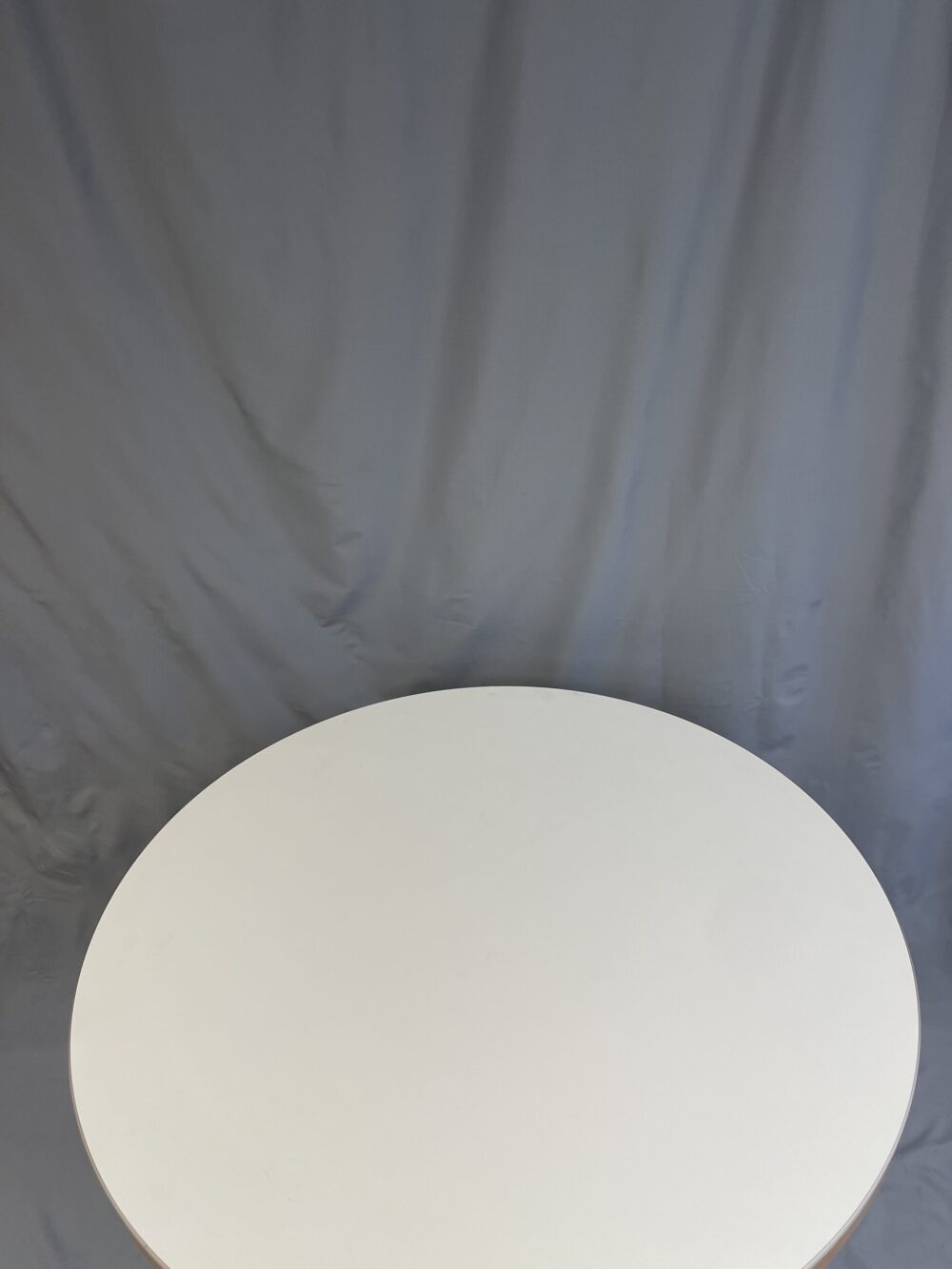 Wohnmobiltisch verstellbar 82cm Durchmesser mit weißer Tischplatte