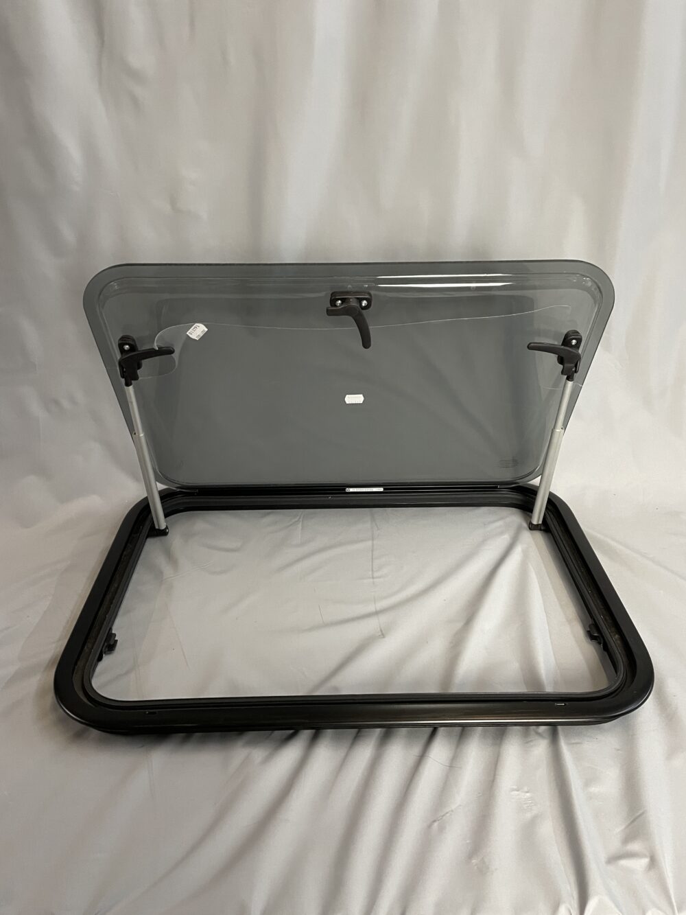Ausstellfenster mit Rahmen, Dometic, 650 x 450 mm, schwarz getönt