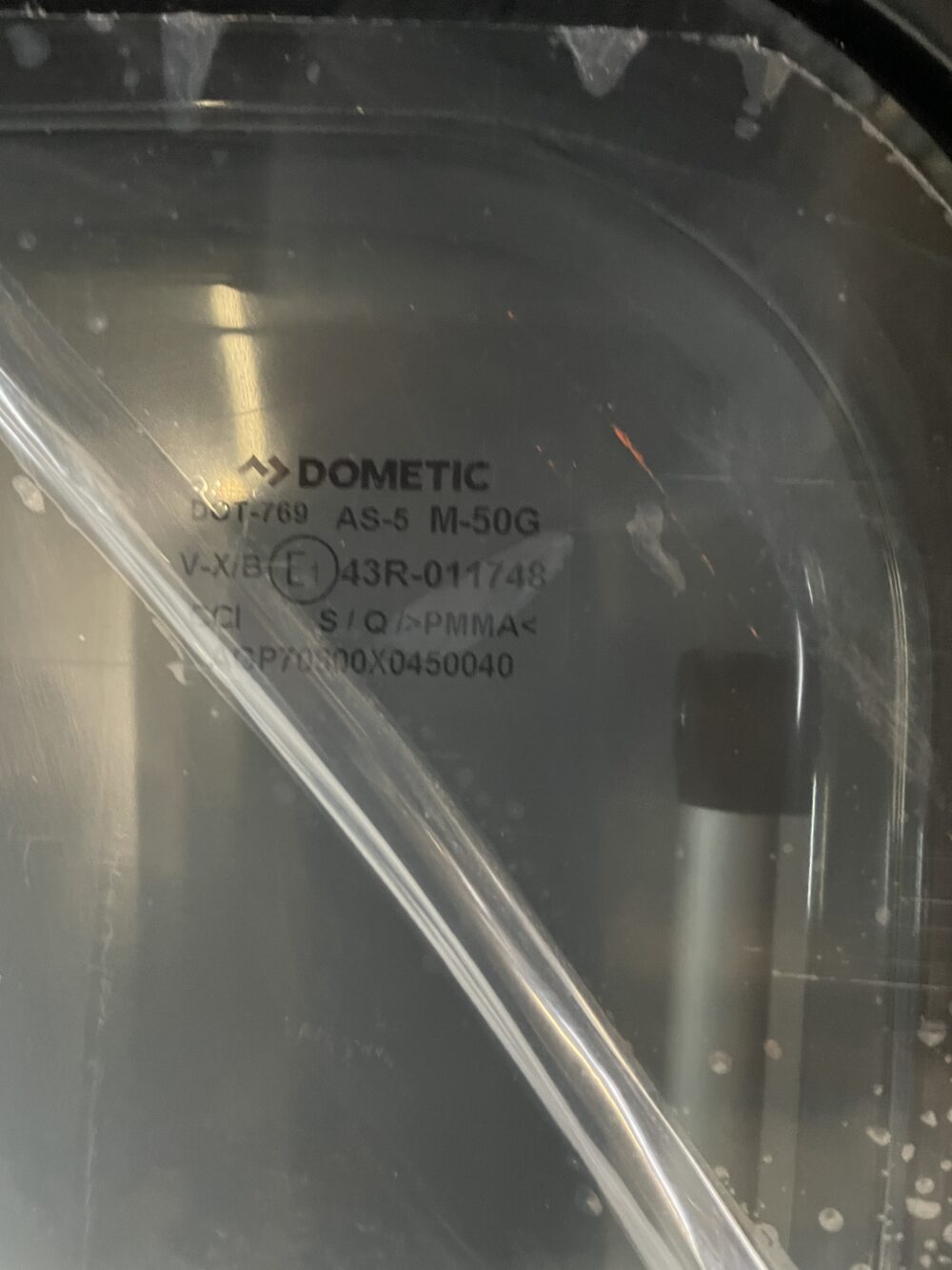 Ausstellfenster mit Rahmen, Dometic, 800 x 450 mm, schwarz getönt