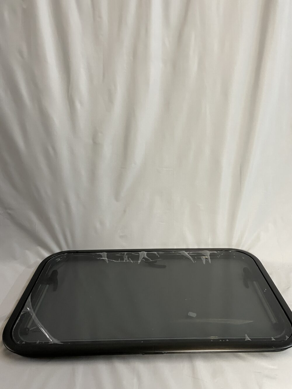 Ausstellfenster mit Rahmen, Dometic, 800 x 450 mm, schwarz getönt