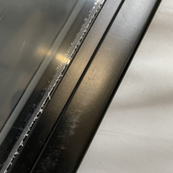 Dometic Ausstellfenster mit Rahmen, 900 x 520 mm, schwarz getönt