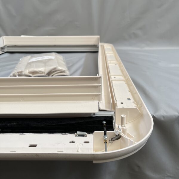 Dometic Heki 3 Innenrahmen für Dachhaube inkl. Leisten