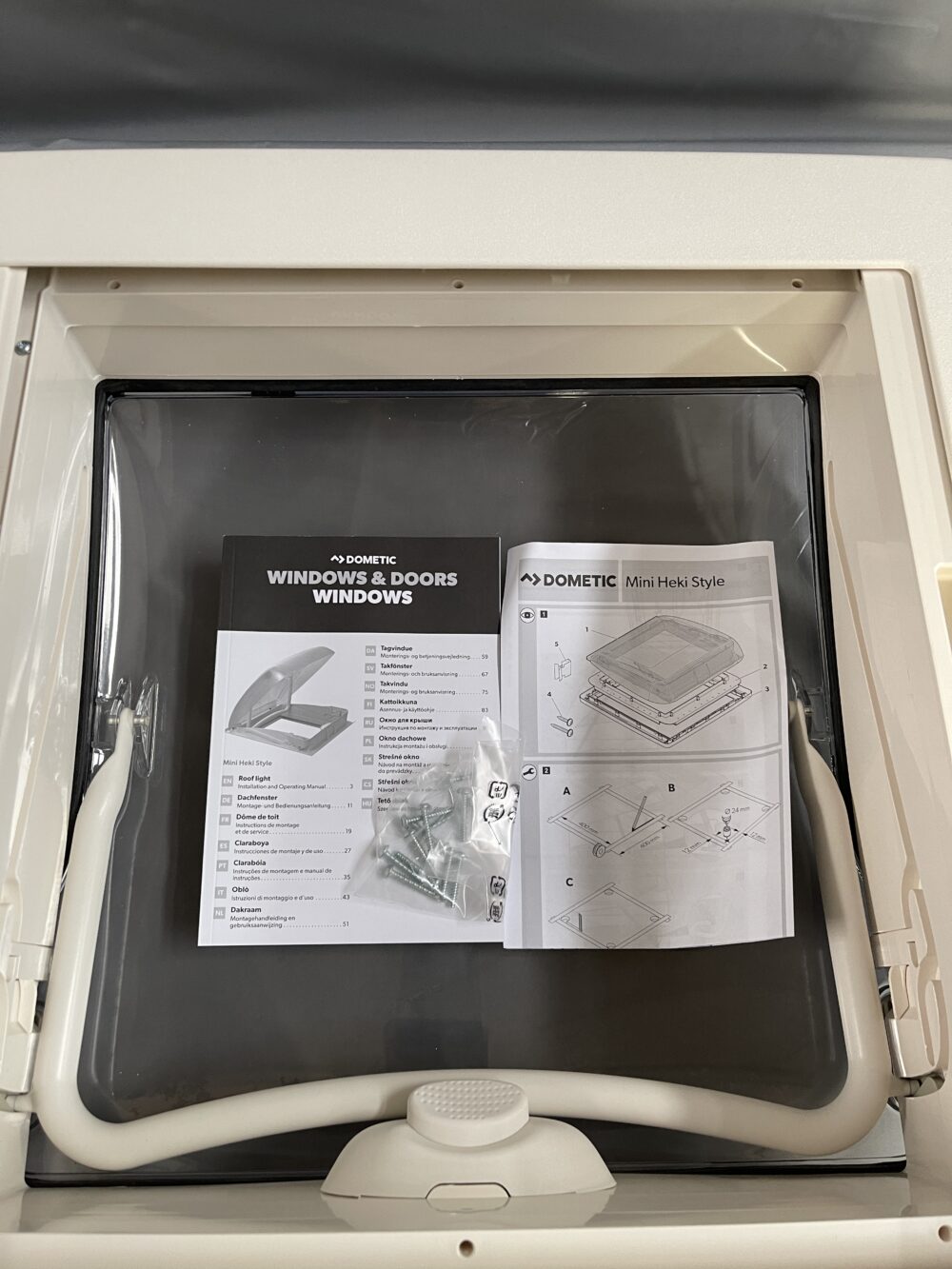 Dometic Mini Heki, Dachhaube für Ausschnitt 40 x 40 cm ohne Zwangsbelüftung