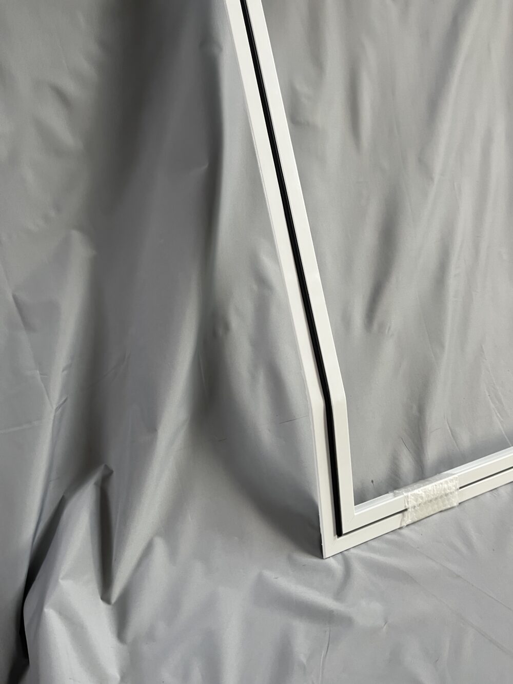 Klappenrahmen 850x1069mm - Winkel untere Kante 15° - weiß -  Niesmann & Bischoff