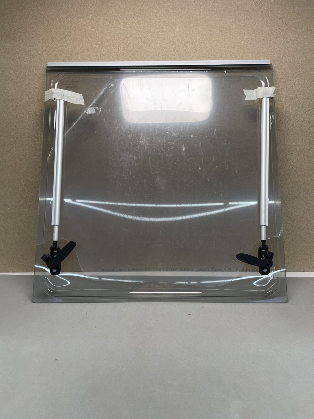 Ausstellscheibe von Dometic für S4 Fenster, Klarglas, 550 x 600 mm