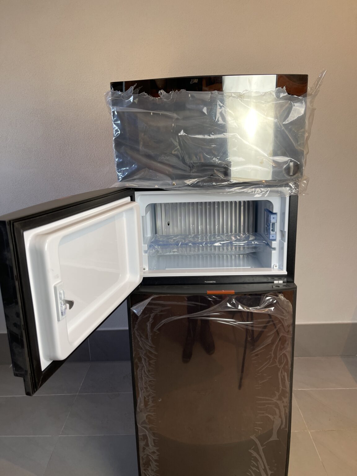 Dometic RMDT 8505 Kühlschrank mit Gefrierfach und Backofen Ersatzteile für Wohnmobil