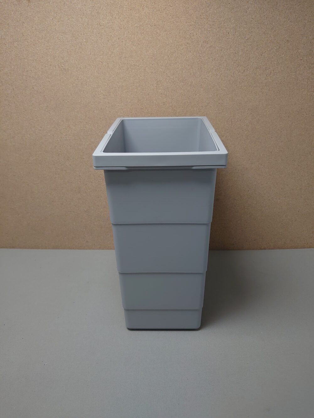 Mülleimer Wohnwagen / Wohnmobil ohne Deckel Grau ca. 29,5 x 23 x 15,5 cm