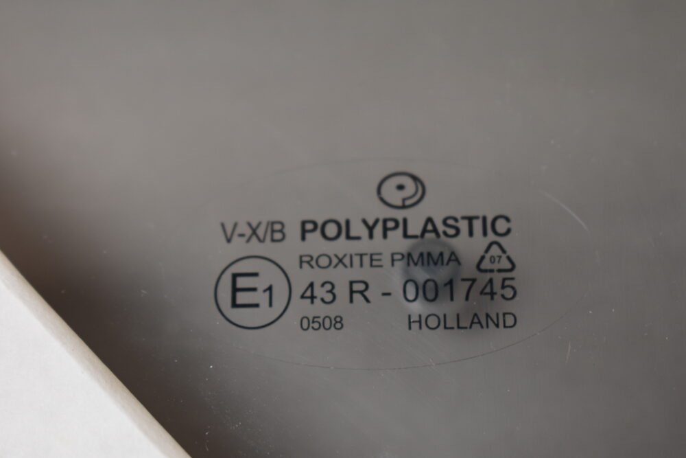 Ausstellfenster Polyplastic 700 x 300 mm