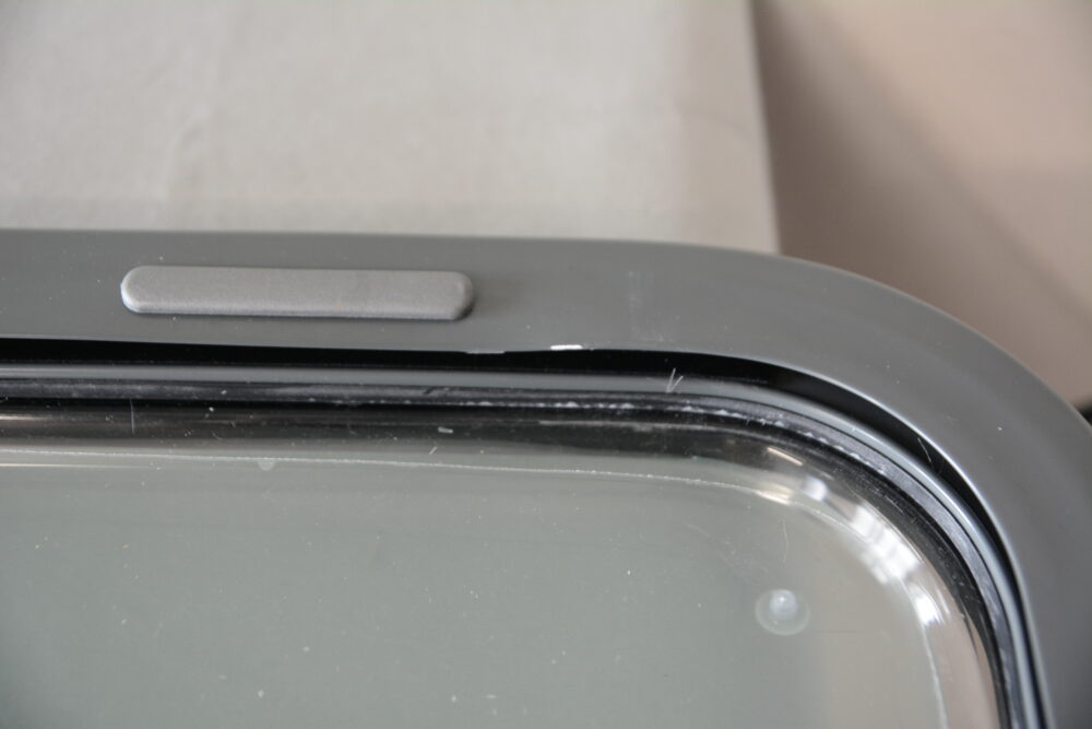 S7 Dometic  Schiebefenster 1400x600mm Grau