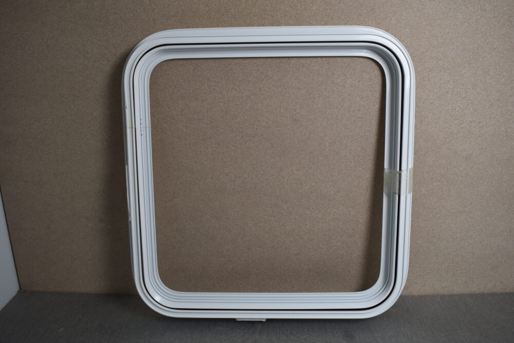 Klappenrahmen weiß 510x525 mm