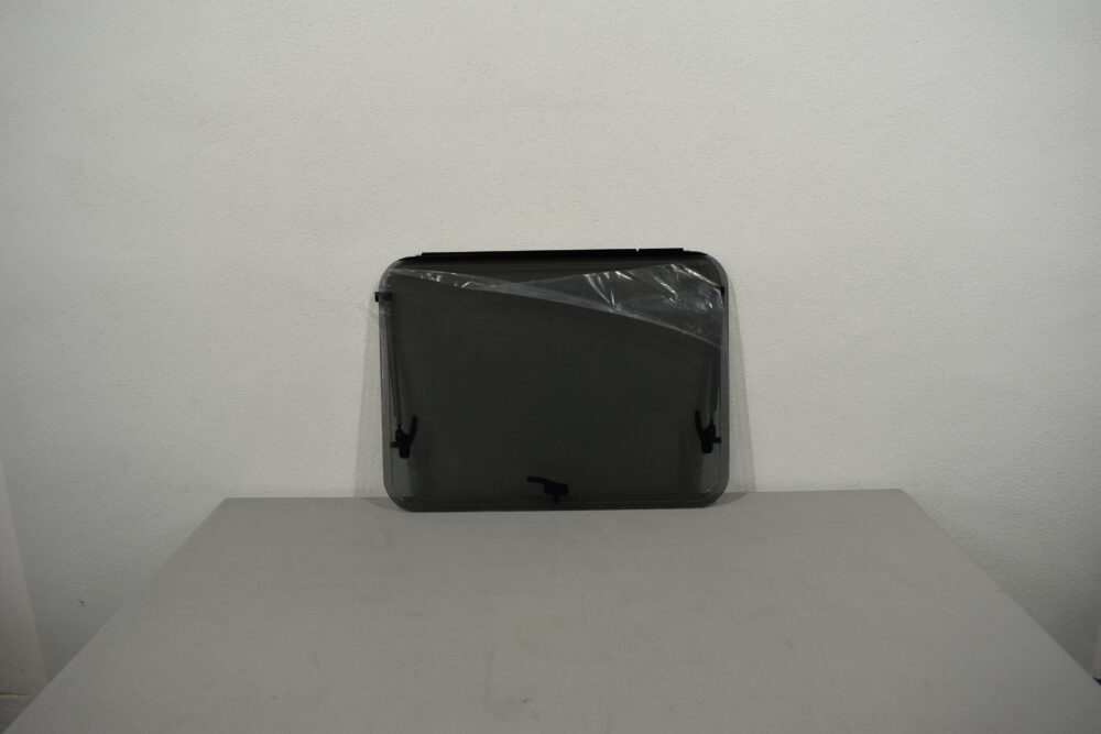 Dometic Ausstellscheibe 700x520mm