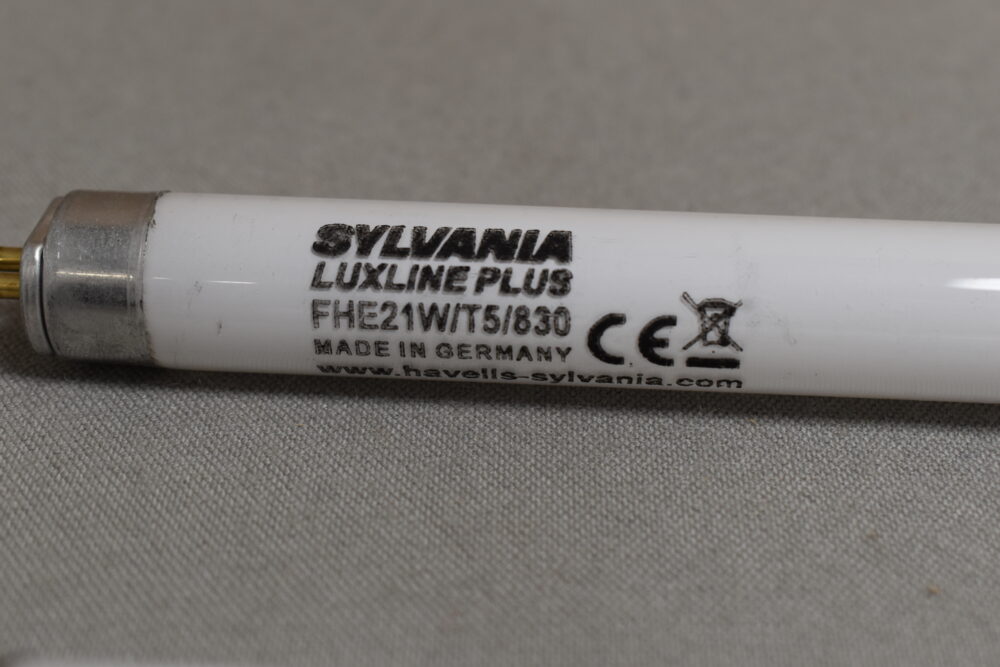 2 Leuchtstoffröhren FHE 21W / T5 Sylvania Luxline Plus