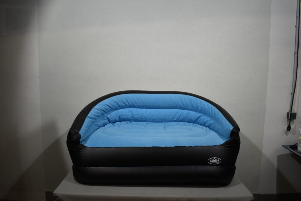 Camp 4 Relex Luftsofa Schwarz / Eisblau