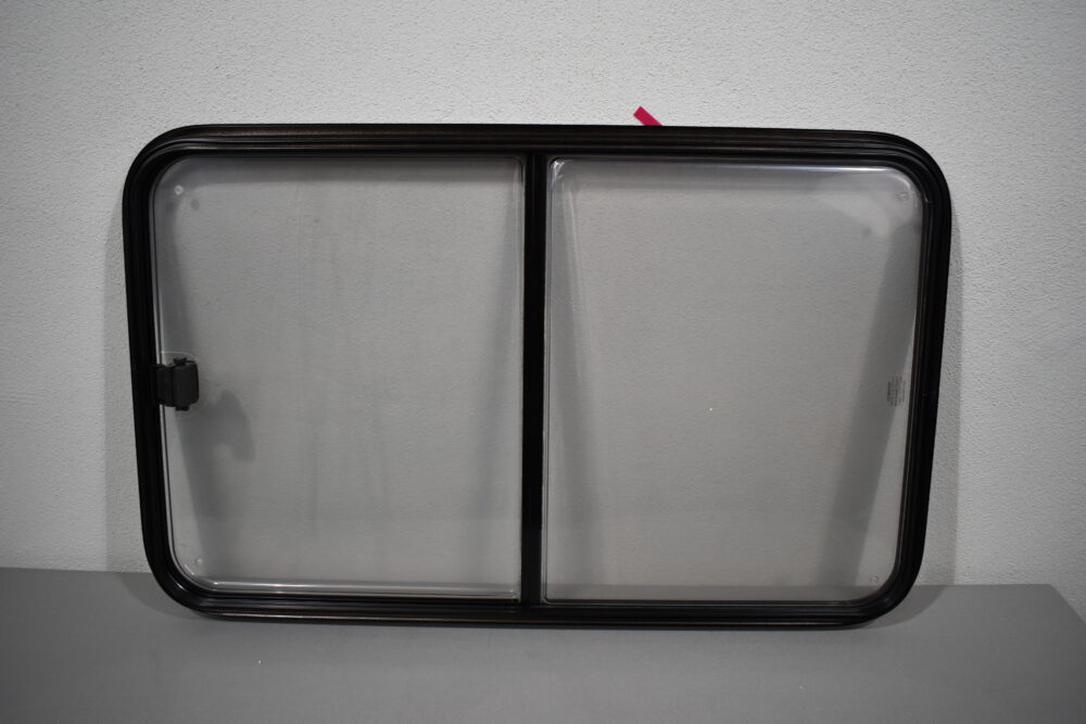 Dometic Schiebefenster S7 900x550mm Schwarz
