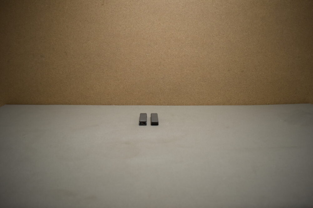 Klappenhalter dunkel grau 2er-Set
