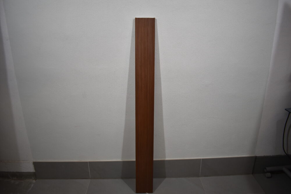 Panel in Grasoptik/Lampe 170x1655x25mm schwarz/weiß