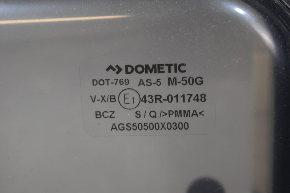 Dometic S4 Ausstellfenster mit Innenrahmen 500x300mm; schwarz