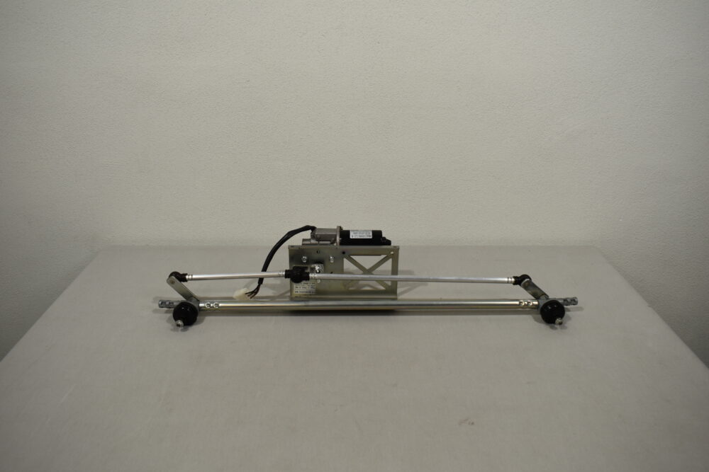 Scheibenwischmotor BB403868 mit Arm