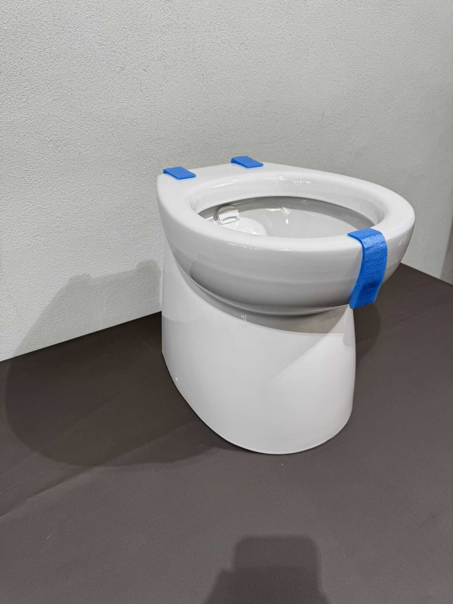 Albinus Marine Keramik-Zerhacker-Toilette für Wohnmobil PN 07-04-014 – Bild 3