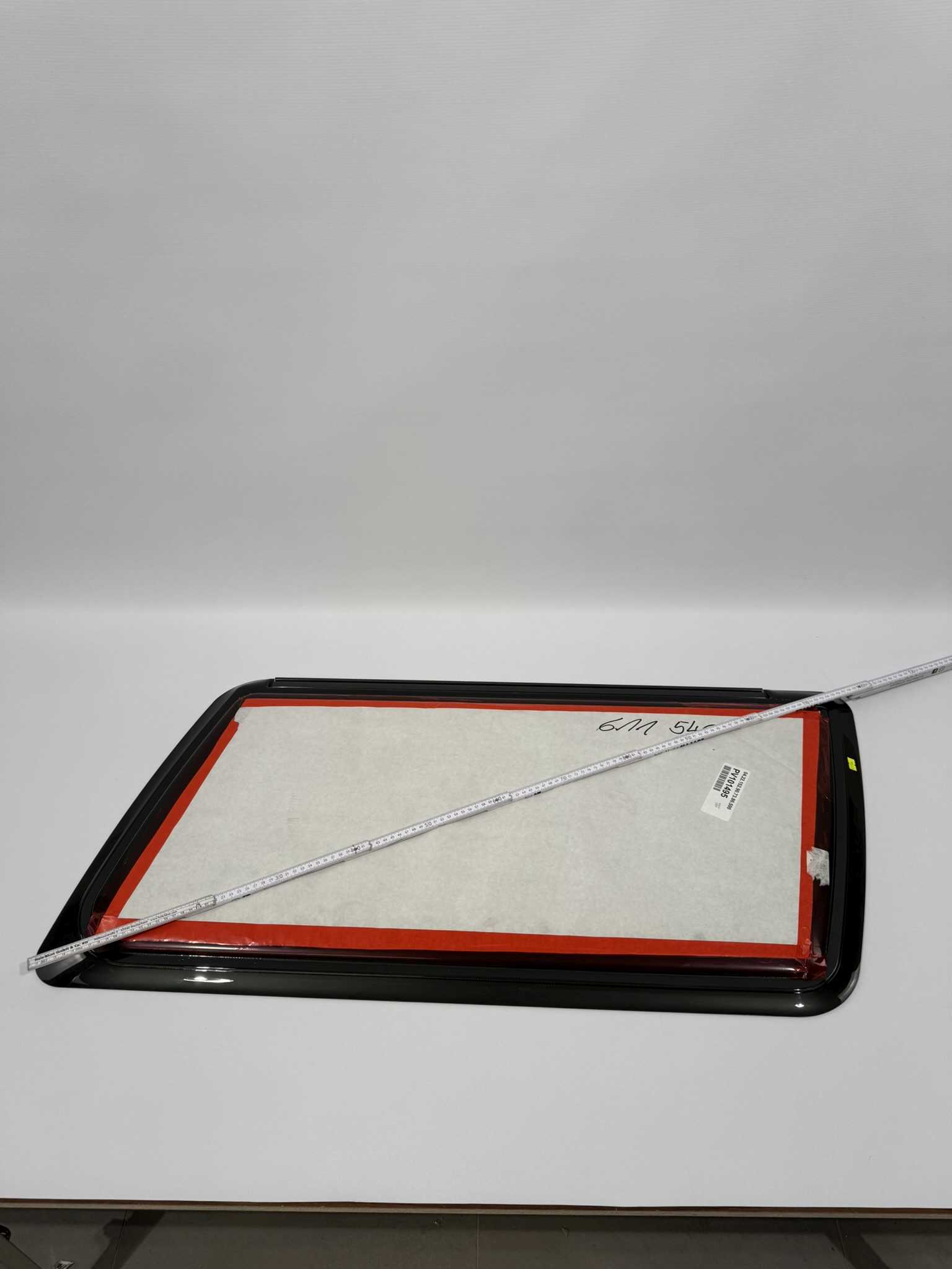 Dethleffs Ausstellscheibe Polyplastic ca. 1000x520mm Roxite PMMA – Bild 10
