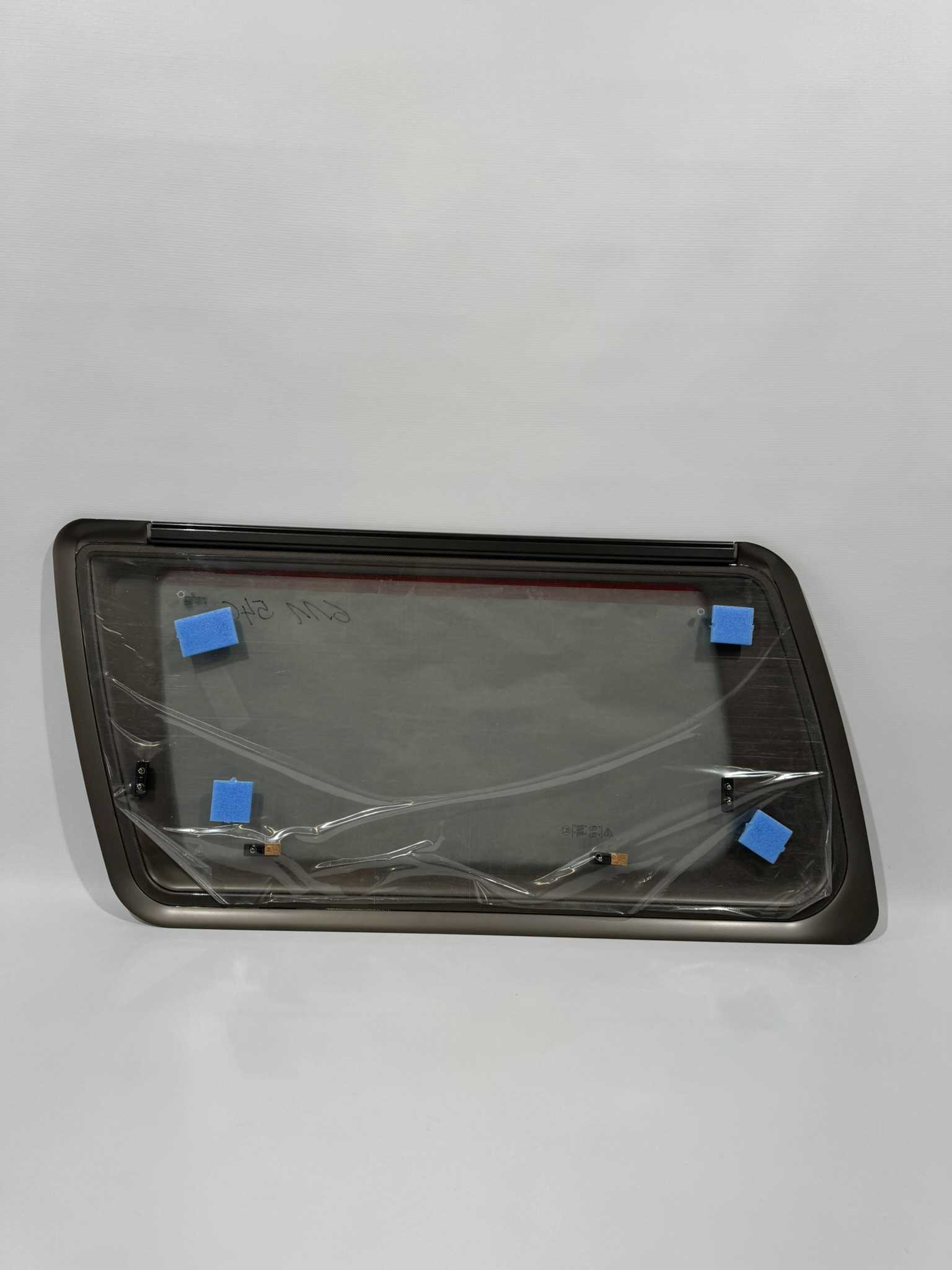 Dethleffs Ausstellscheibe Polyplastic ca. 1000x520mm Roxite PMMA – Bild 5