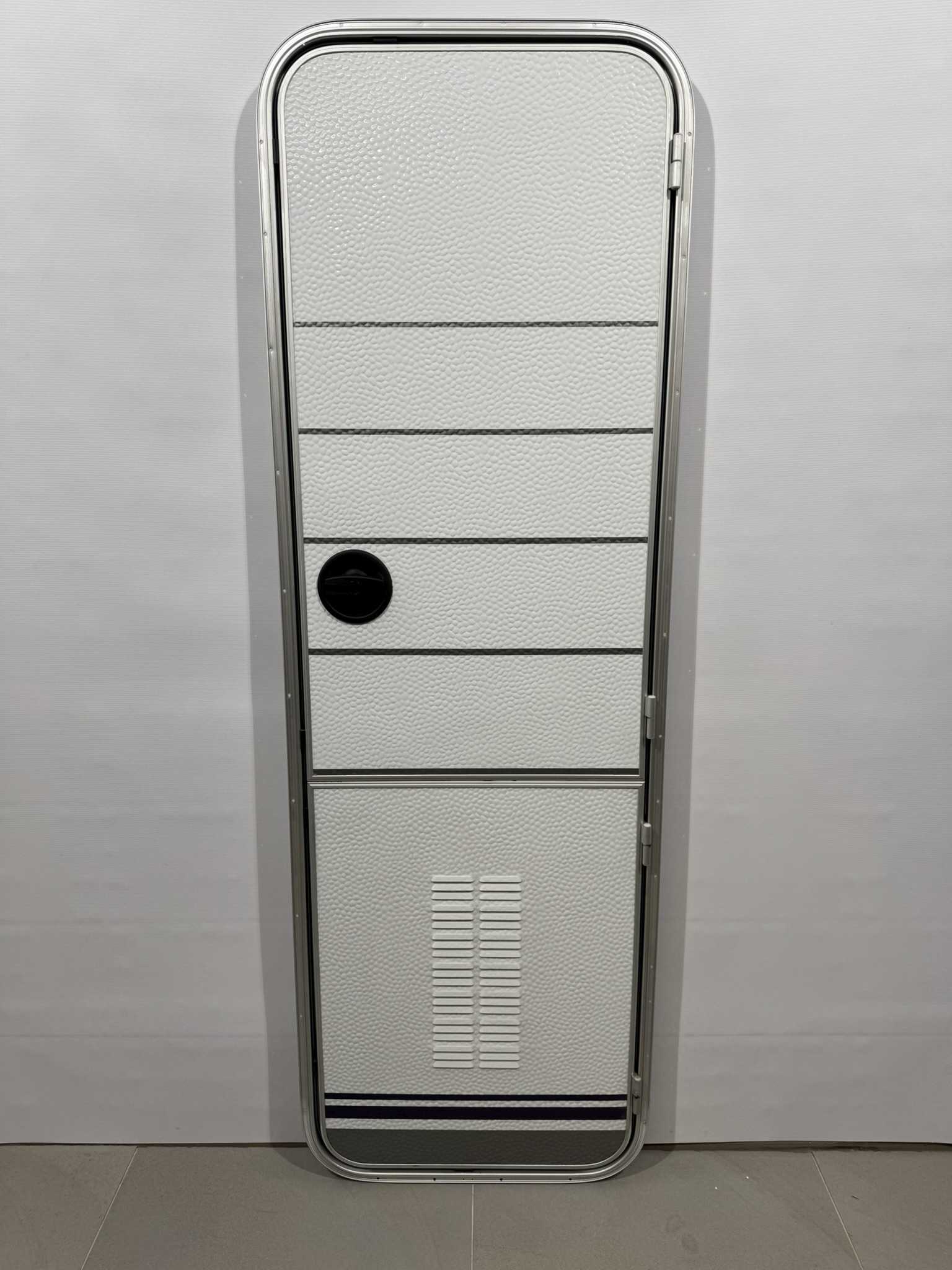 Hymer Aufbautür für Wohnwagen 1731x544mm Hammerschlagblech 2-teilig – Bild 2