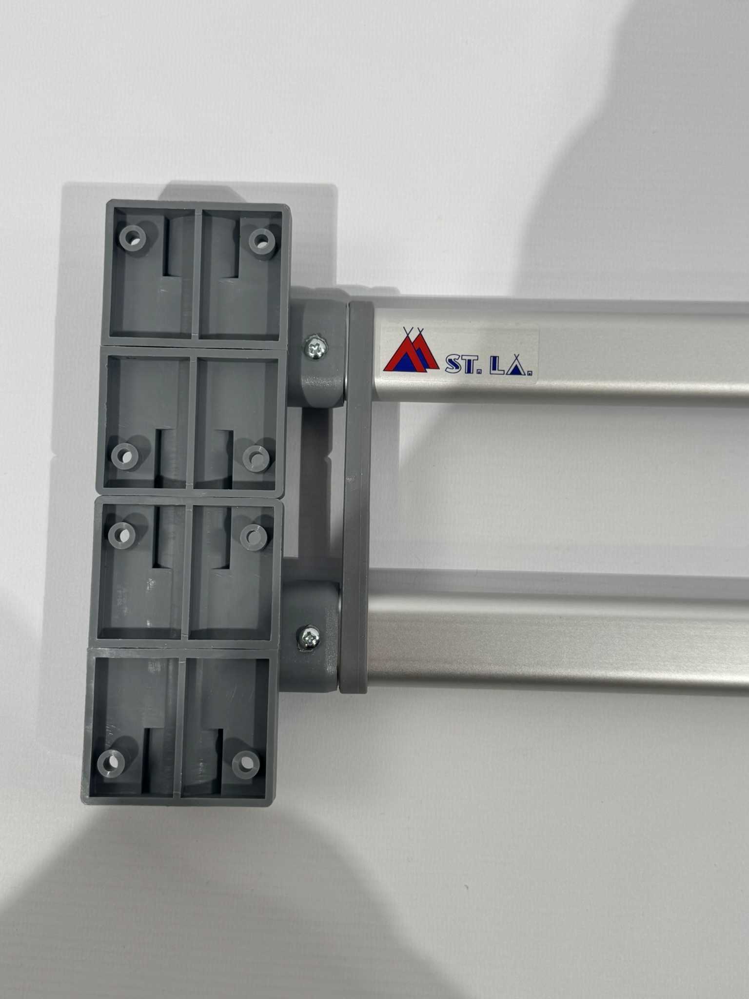Hymer Tischfuß klappbar 90° doppelt 717mm – Bild 5