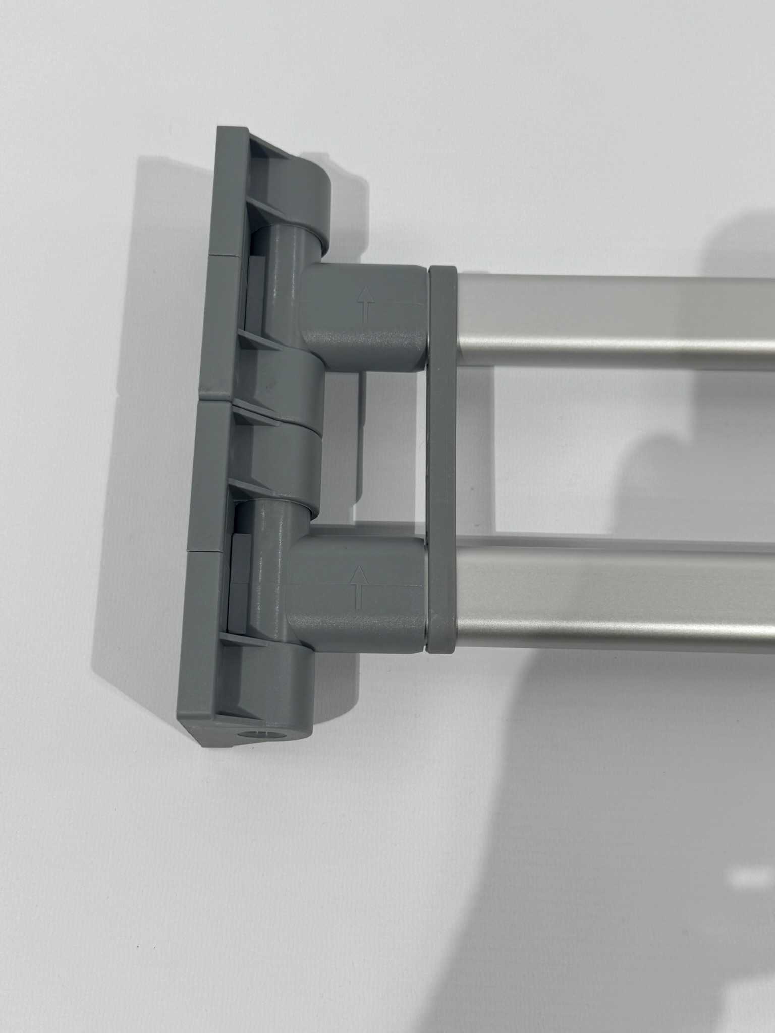 Hymer Tischfuß klappbar 90° doppelt 717mm – Bild 8