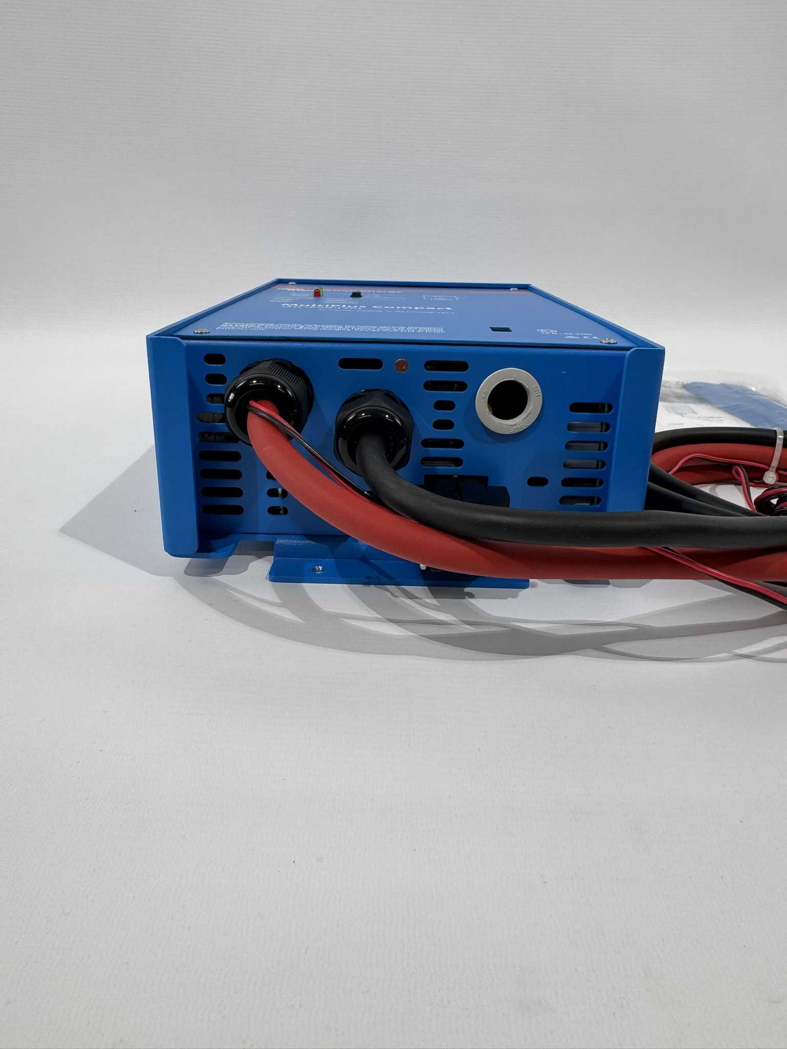 Victron Energy MultiPlus Compact 12/1600/70 – Bild 7