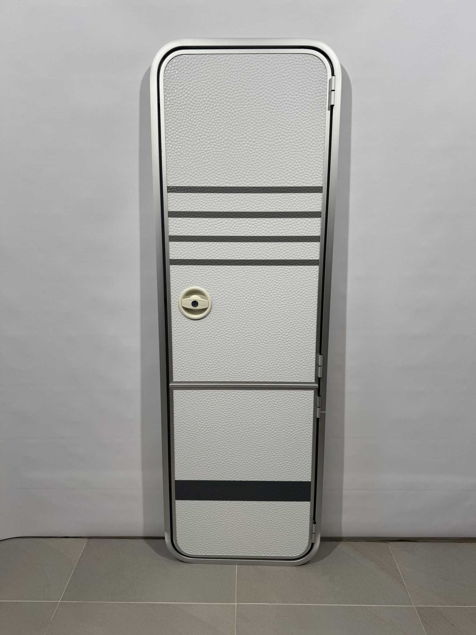 Hymer Aufbautür 2-teilig Hammerschlag 1750x545mm – Bild 2