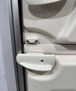 Hymer Aufbautür mit Fenster 2-teilig 1740x580mm – Bild 3