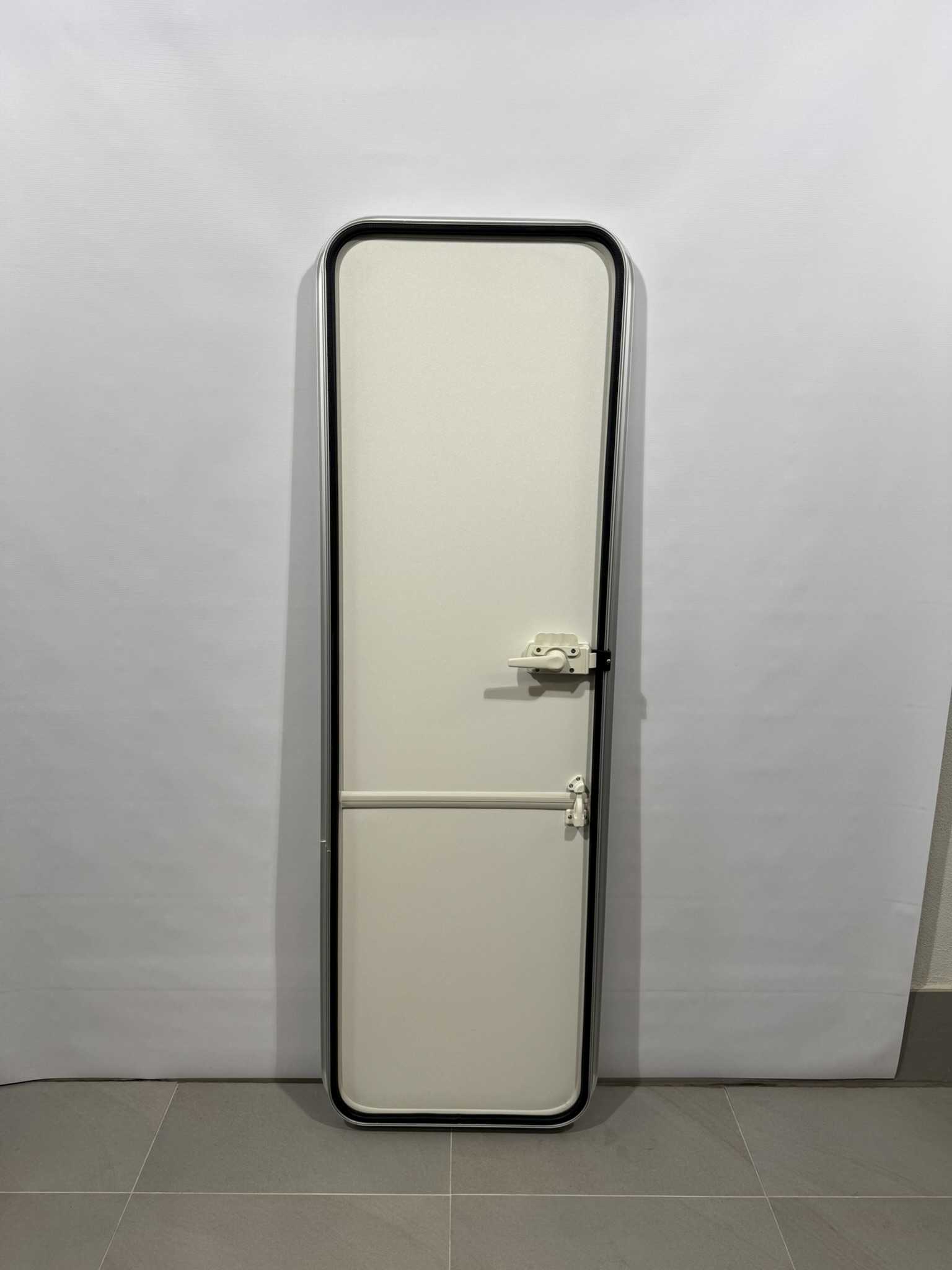 Hymer Aufbautür 1750x545mm weiß 2-teilig – Bild 6