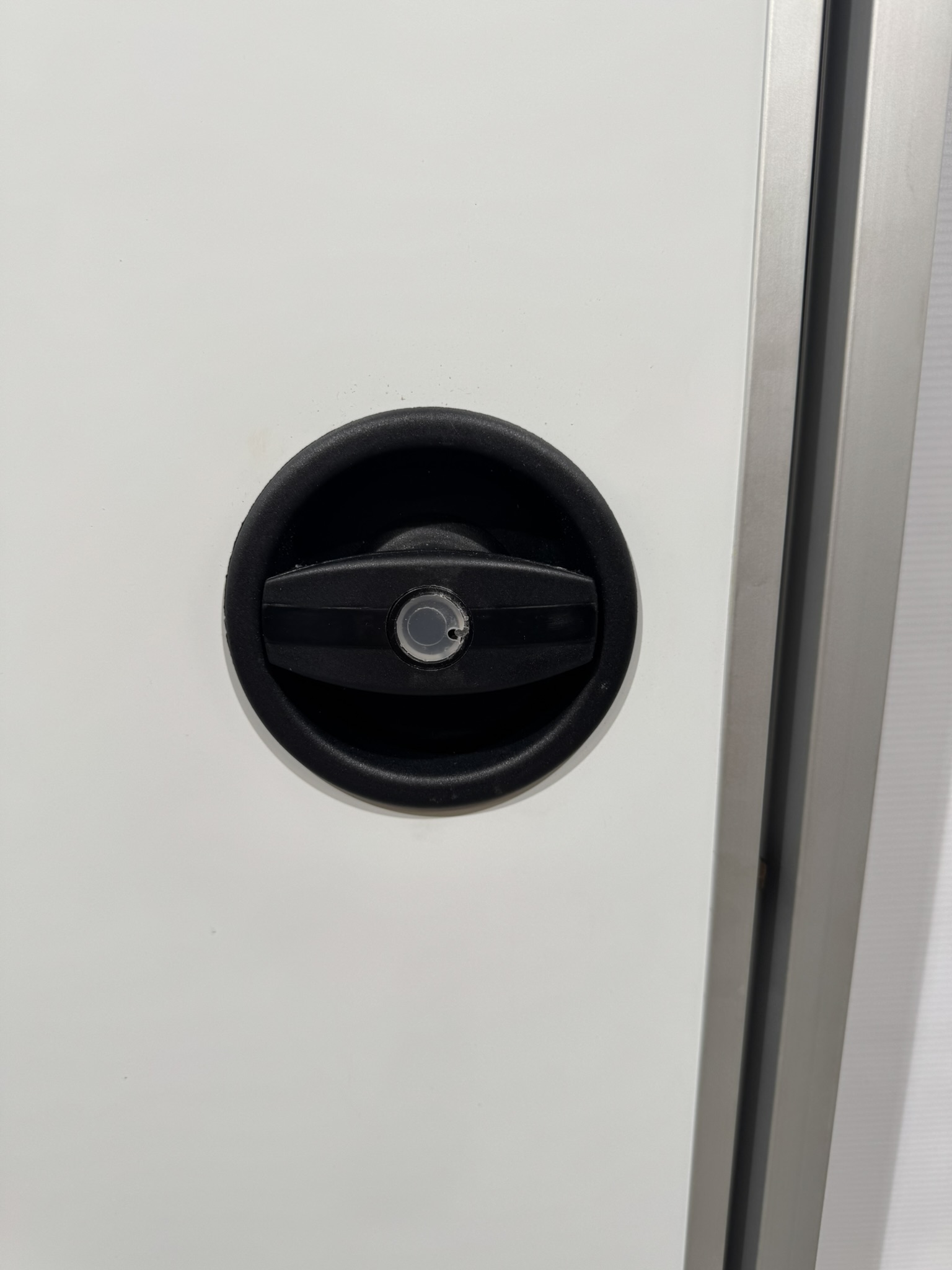 Hymer Aufbautür weiß 1750x545mm – Bild 3