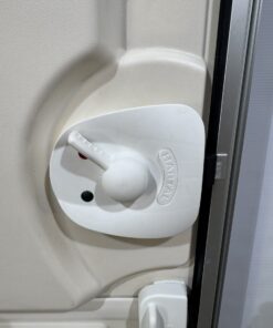 Hymer Aufbautür 2-teilig mit Fenster 1740x580mm – Bild 9