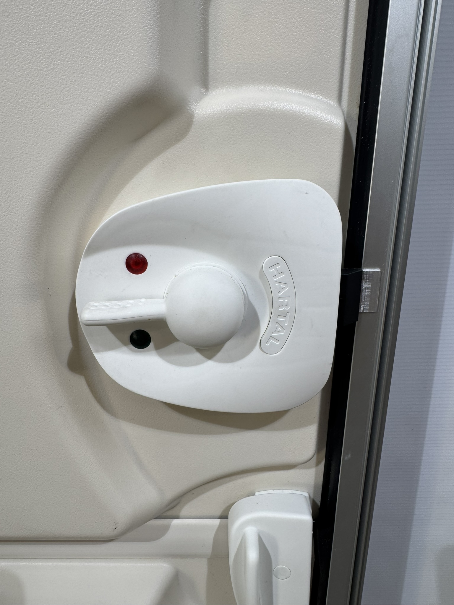 Hymer Aufbautür 2-teilig mit Fenster 1740x580mm – Bild 10