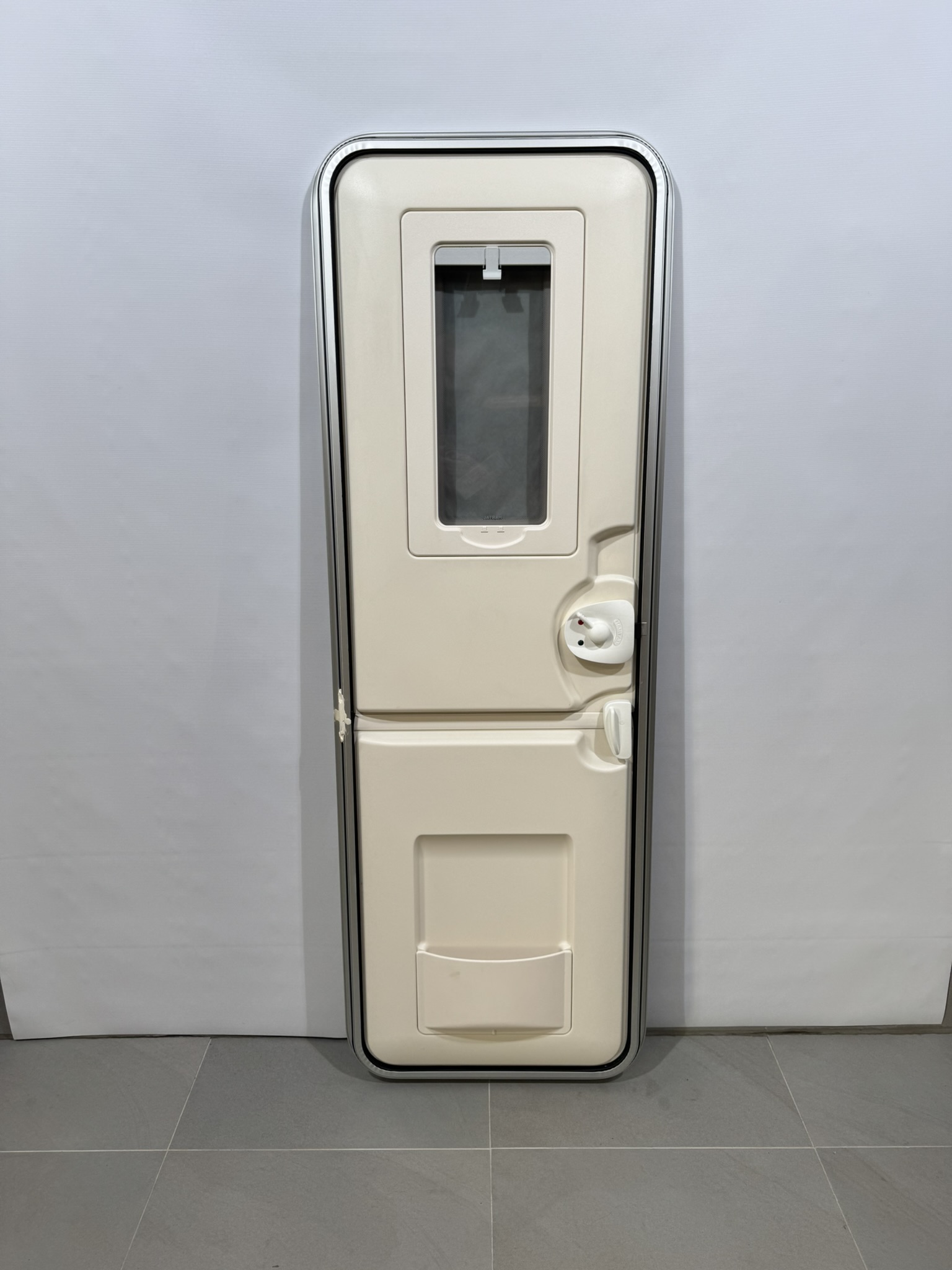 Hymer Aufbautür 2-teilig mit Fenster 1740x580mm – Bild 7