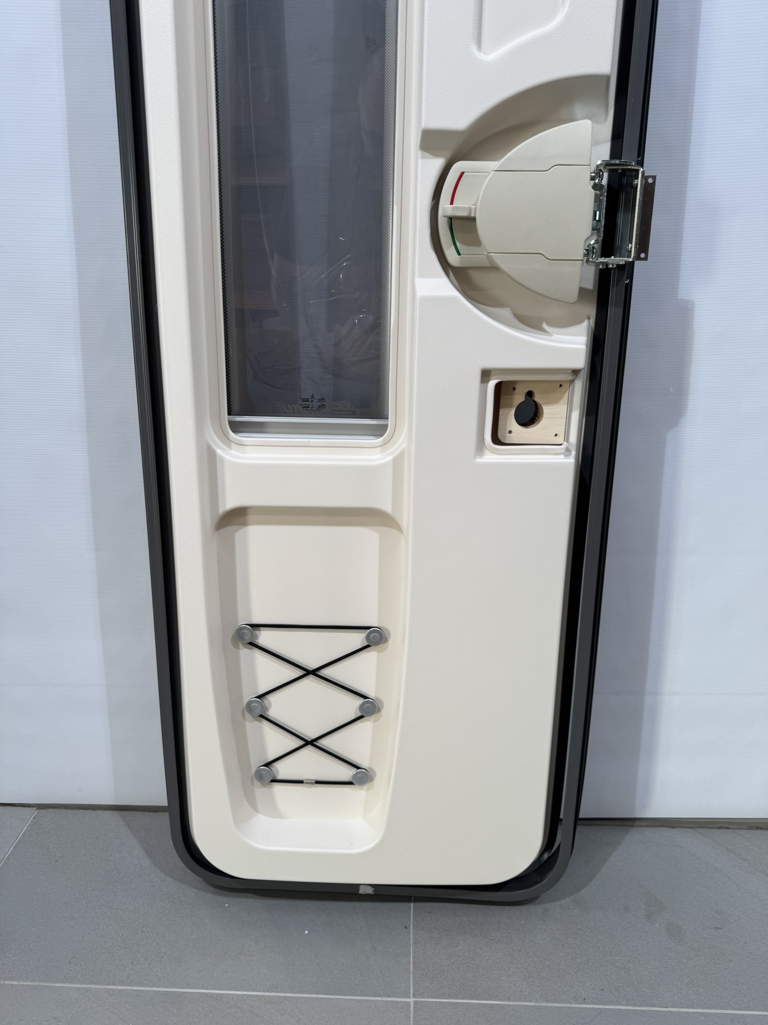 Hymer Aufbautür grau mit Fenster 1731x545mm – Bild 16