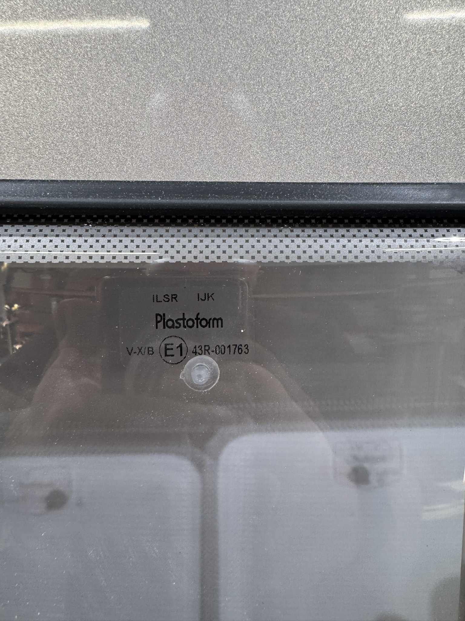 Hymer Aufbautür grau mit Fenster 1731x545mm – Bild 5