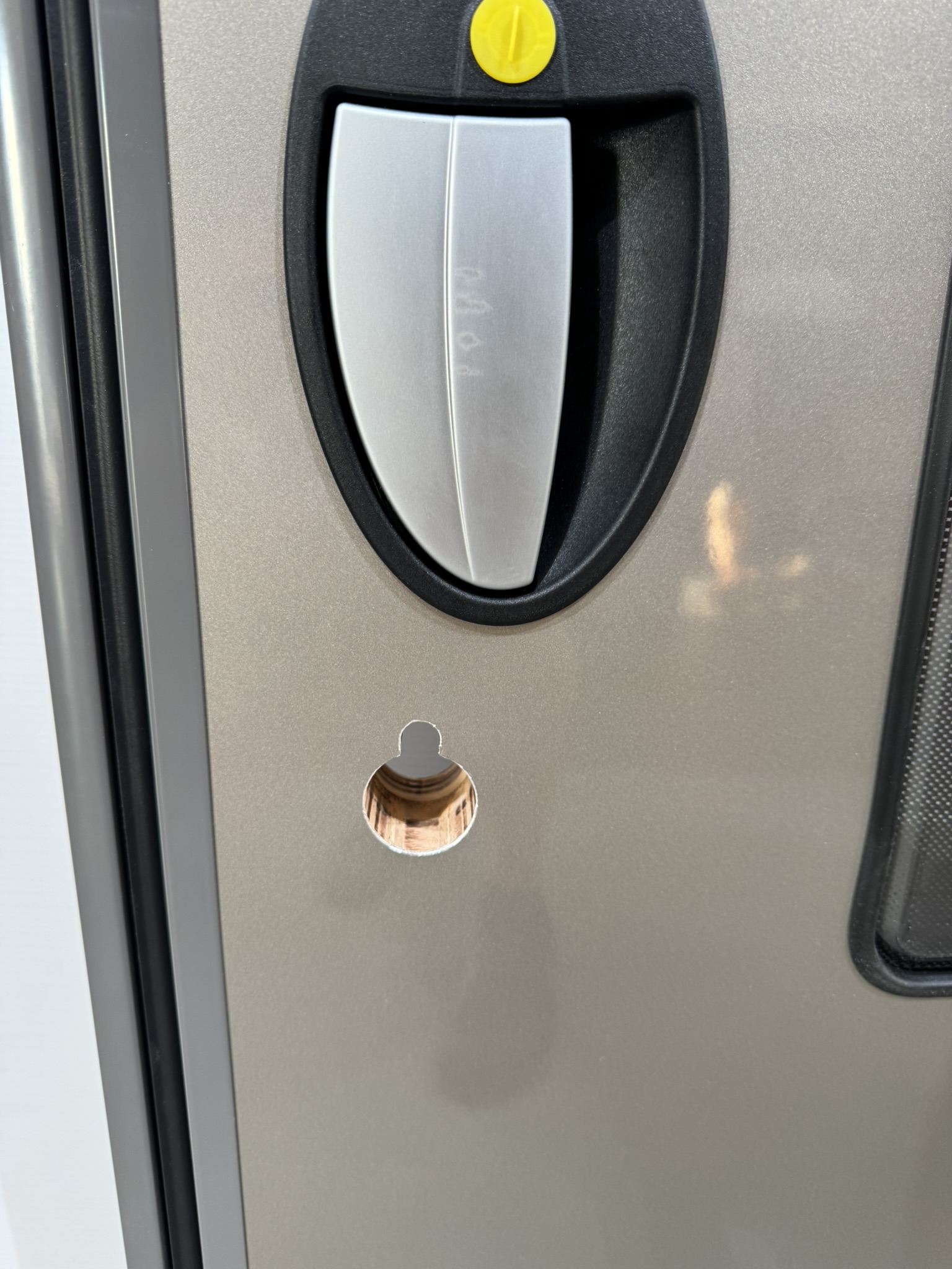 Hymer Aufbautür grau mit Fenster 1731x545mm – Bild 7