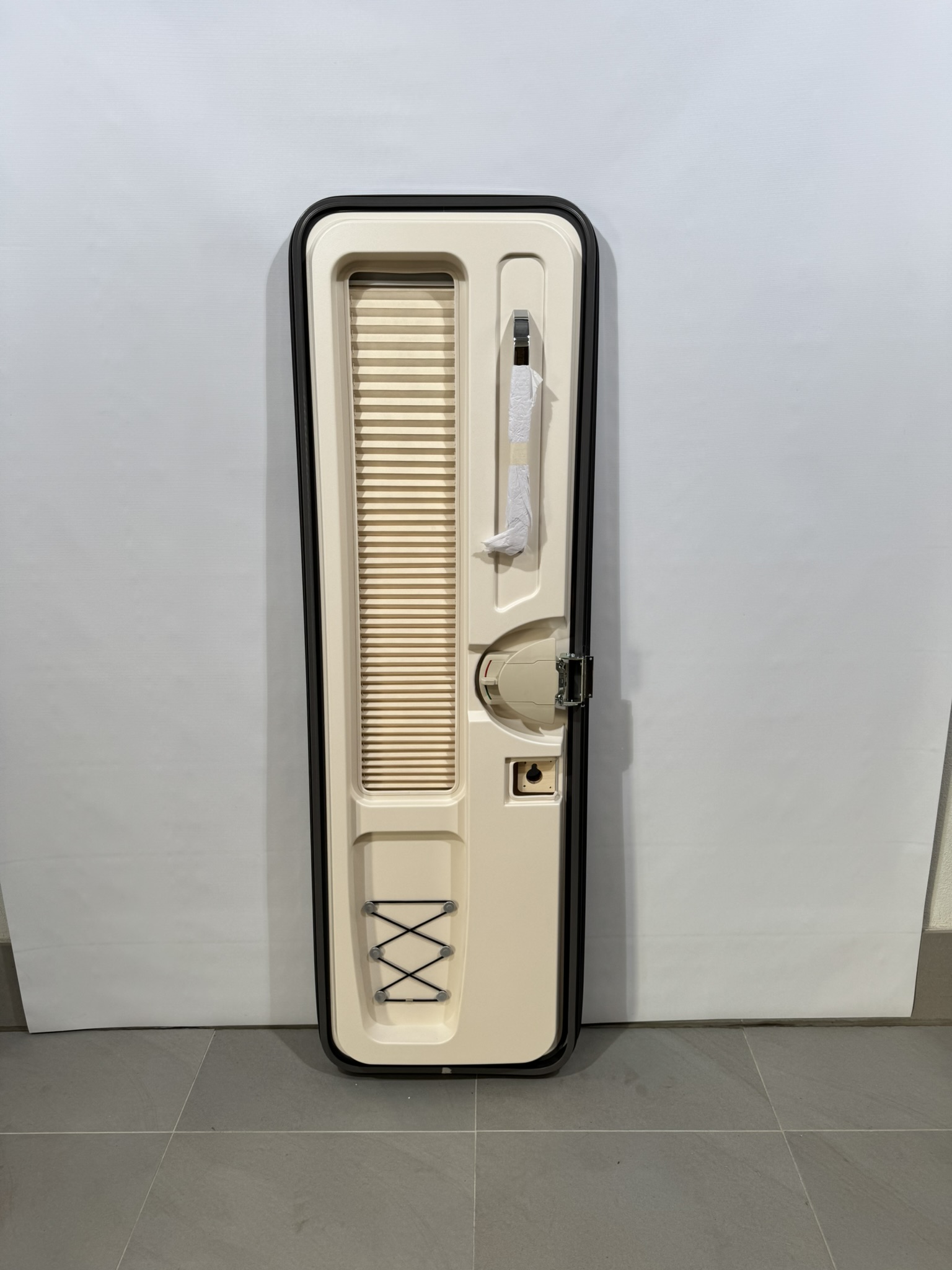 Hymer Aufbautür grau mit Fenster 1731x545mm – Bild 10