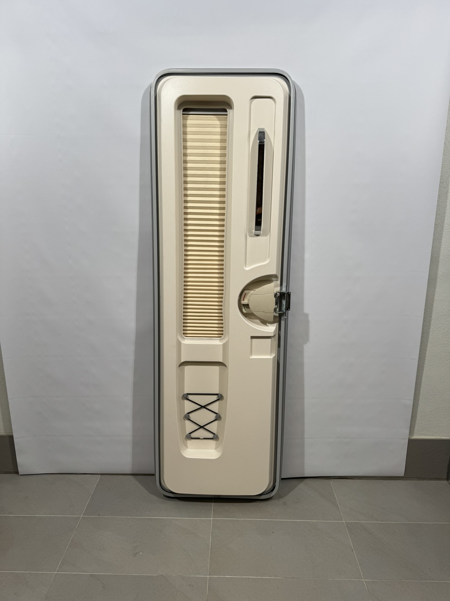 Hymer Aufbautür mit Fenster 1920 x 600cm – Bild 7