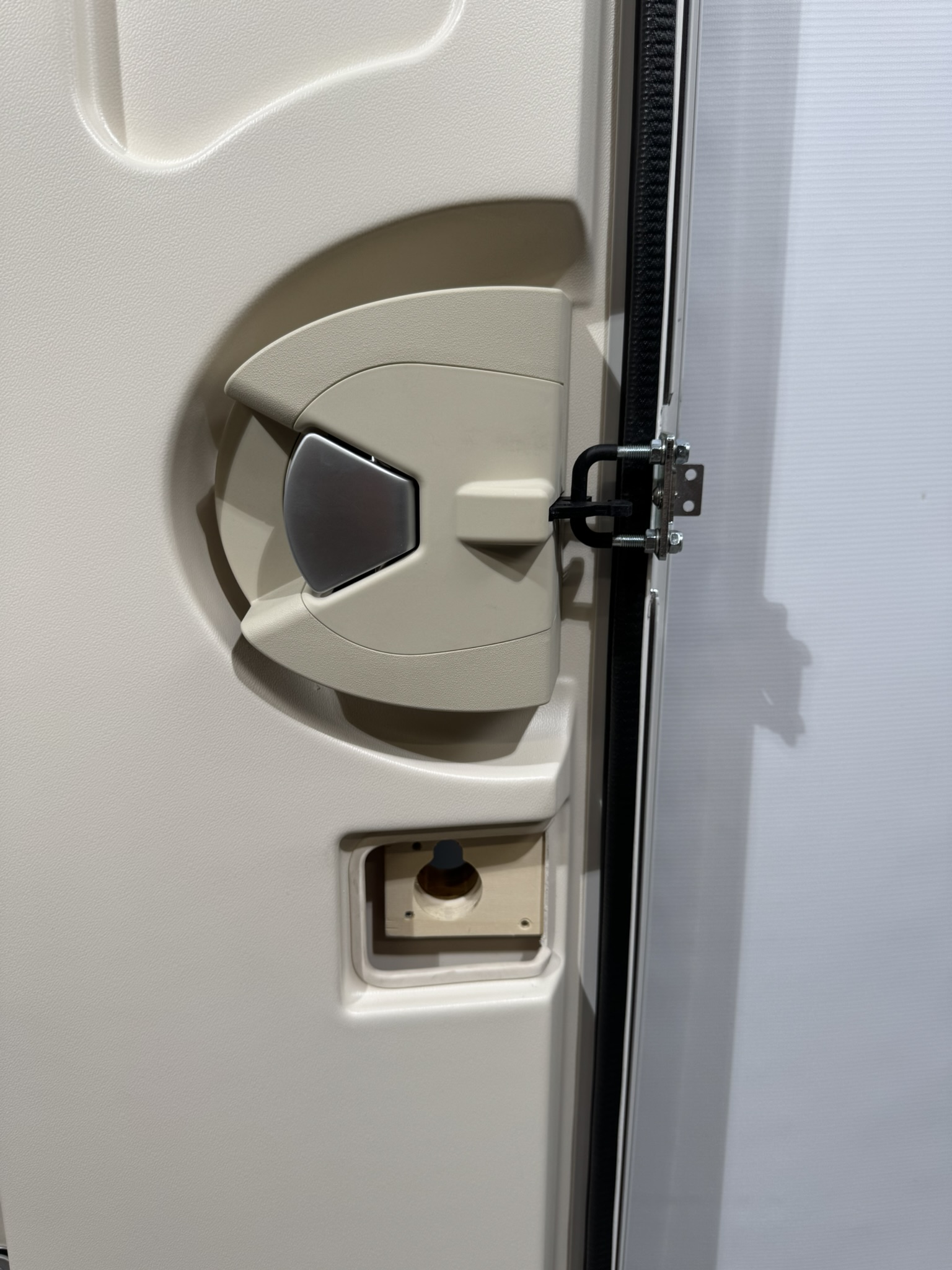 Hymer Aufbautür mit Fenster weiß 1920x700mm – Bild 12