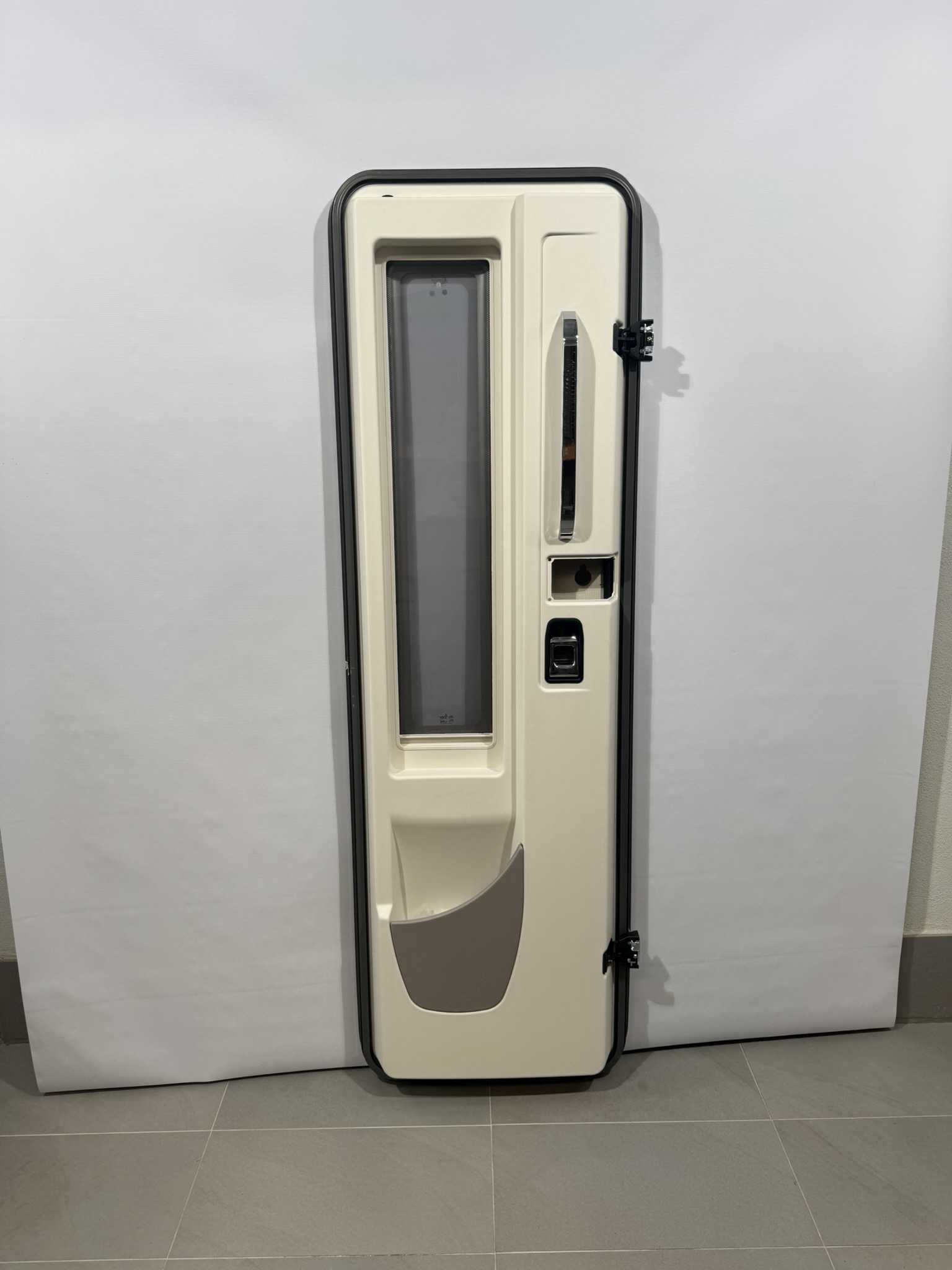 Hymer Aufbautür Wohnmobil mit Fenster 1920x600mm – Bild 8